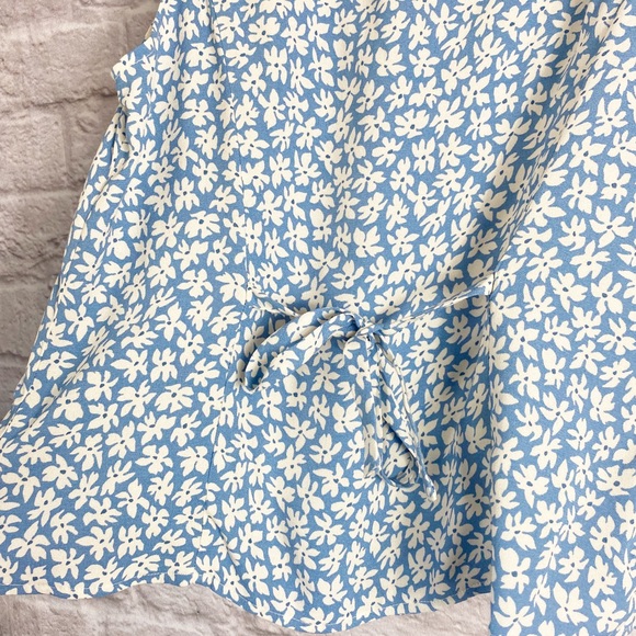 Reformation Jayne Floral Sleeveless Top NWT - Picture 9 of 10